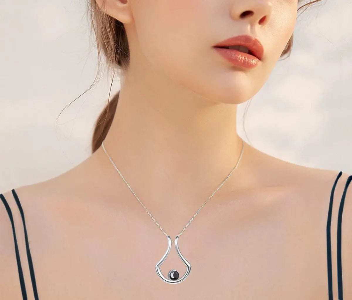 Custom Photo Projection U-Shaped Pendant Necklace - Laurel Jewel